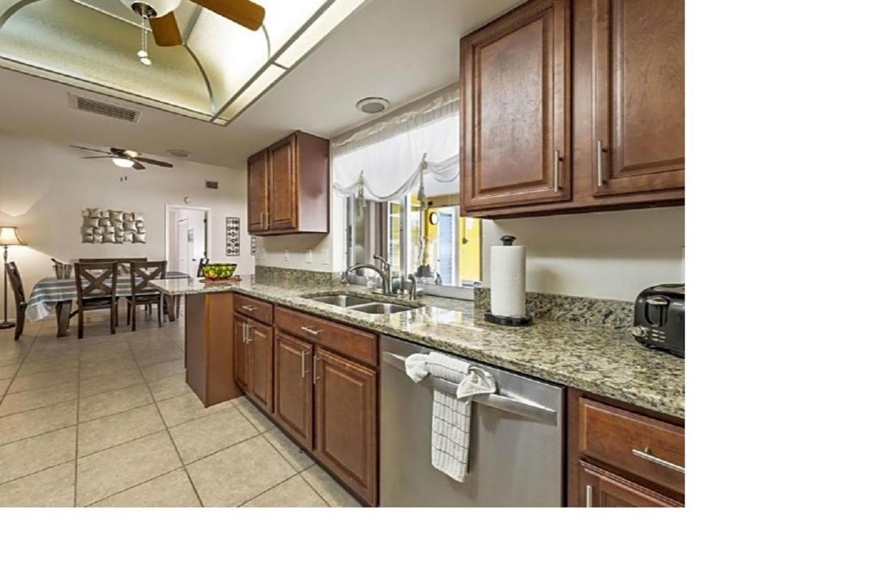 Villa Flannie Cape Coral Exterior foto